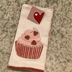 Pink Beaded Cupcake Kitchen Towels Set of Two NWT Cotton 20x28” Valentine
